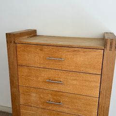 Solid Oak 5-Drawer Chest of Drawers  Excellent Condition