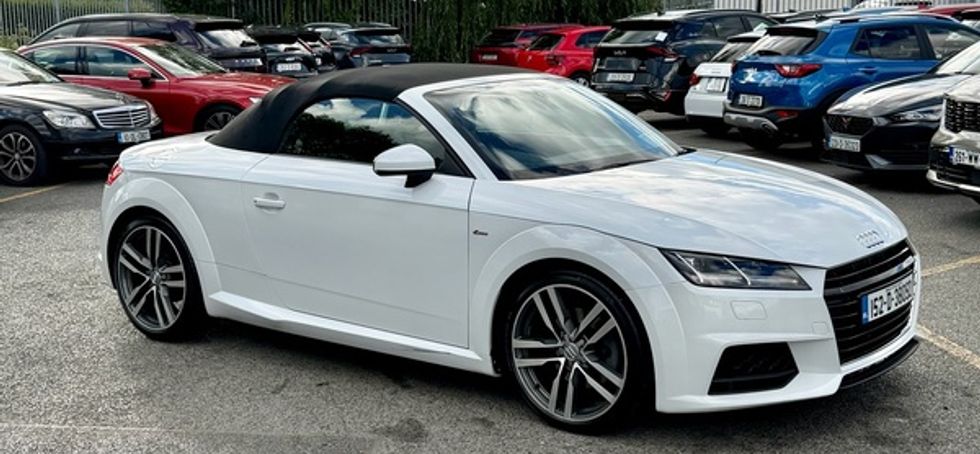 Audi TT S-Line Convertible 2.0L 66.900KM