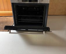 Oven and hob