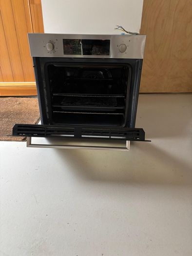 Oven and hob