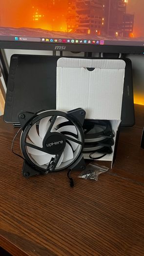 ARCTIC Freezer 34 eSports DUO cooler and 3x uphere fans