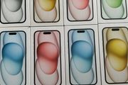 iPhone 15,128GB (IRISH STOCK) Brand New Sealed Unlocked 1 year Apple Warranty Free Phone cover and Screen Protector RECEIPT