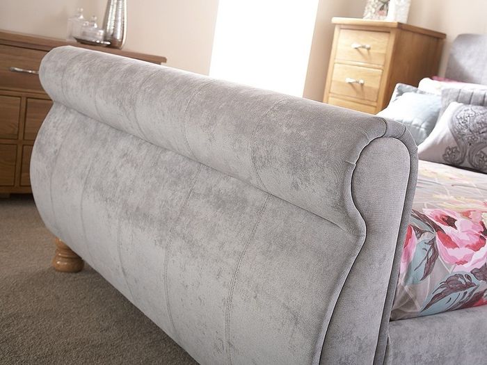 SALE E300 off Chicago Double and Kingsize Beds