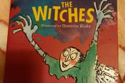 Roald Dahl ; The Witches;  3708 ( mr)