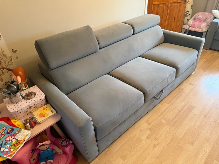 Stunning 3+2 Seater Grey Sofa Set (Sofa Bed+Storage)