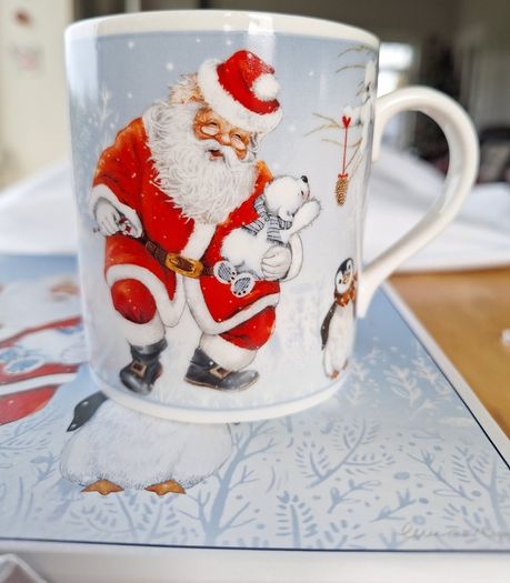 Boxed Set of 4 Santa Claus, Penguin and Polar Bear Cups
