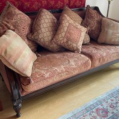 Elegant Traditional 3-Seater Sofa | Solid Hardwood
