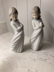 Lladro "Lady in Night Dress"