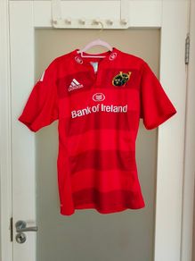 Adidas 2015/16 Munster Rugby home jersey