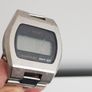 Vintage Seiko 0439-4009 Quartz LC Digital Watch with Original Bracelet Image 3
