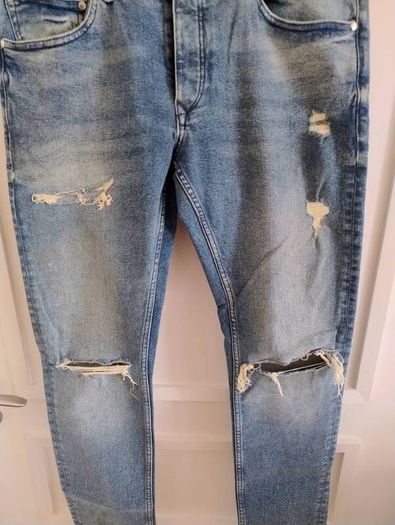 River Island distressed denim cotton jeans 34 inch waist elasticated and 29 inch leg see last two photos for exact measurements FREE STANDARD POSTAGE INCLUDED