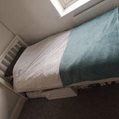 Single bed