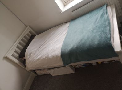 Single bed