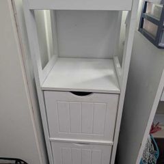 White Storage Unit  Bathroom Cabinet Good Condition