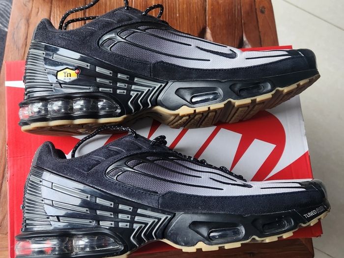 Nike Air Max Plus III - Men's / Women's Rubber Shoes - Black / Smoke Grey - Size EUR 47 / UK 11.5