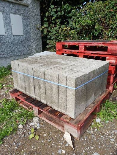 blocks 4" full bale