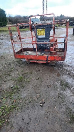 JLG Basket