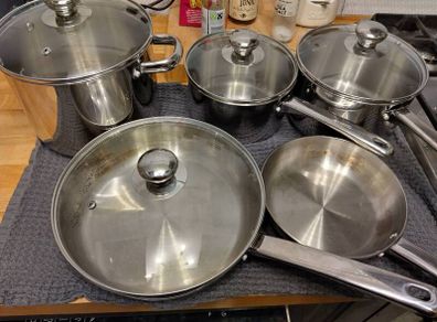 Pots and Pans - 5 pieces