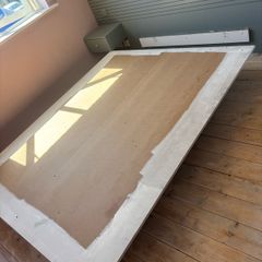 Free Floating Bed Base