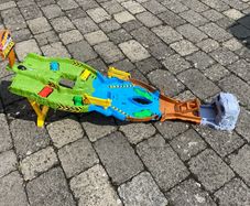 Hot Wheels Monster Trucks Wreckin Raceway