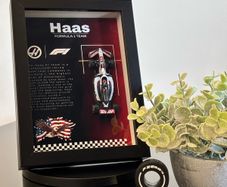 Formula 1 - HAAS F1 Team Frame - 1:64 Replica, Gift, Collectibles