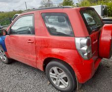 Breaking Suzuki Grand Vitara 1.6