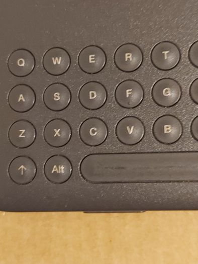 Amazon Kindle, Model No. D00901, Needs new Battery I think, not coming on