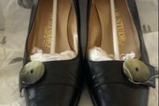 Ladies leather Italian shoes size 3