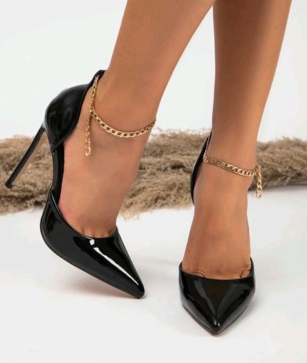 Black shiny leather stilettos with gold ankle chains, size 39