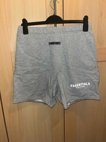 Great essentials shorts size medium