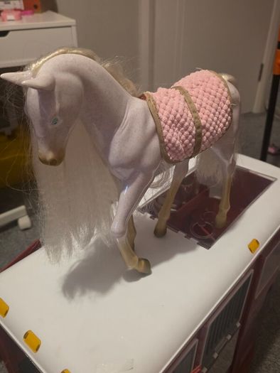 Generation horse trailer and horses
