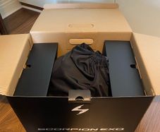 Selling Scorpion EXO-1400 Onyx Carbon Air
