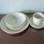 Biltons Vintage Dinner Service Image 2