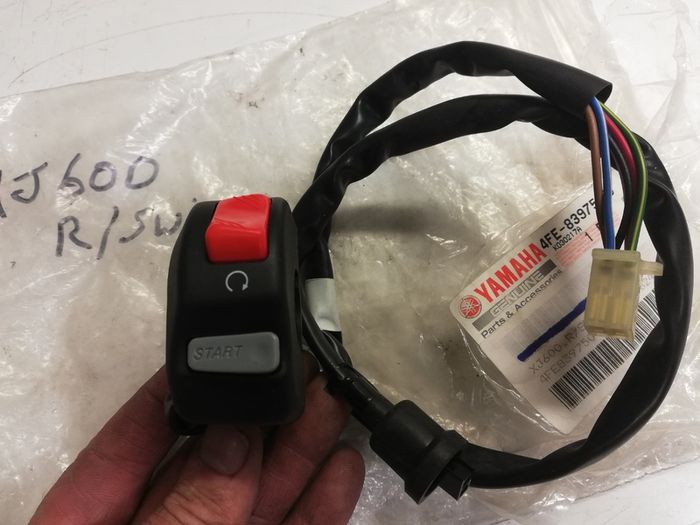 Yamaha XJ600 Right hand switch gear