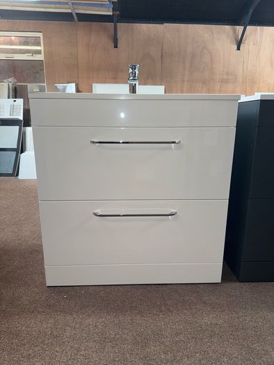 Special Offer Brand New White Gloss 800mm Wide Vanity Unit with tap
