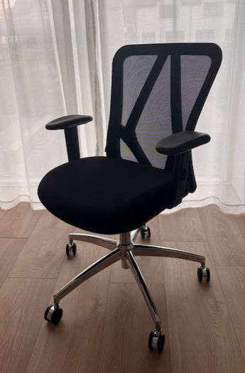 Ergonomic Mesh Office Chair "mfavour"