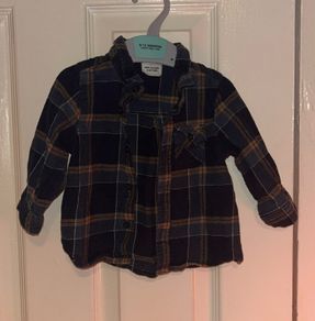 Baby shirt 9-12 months