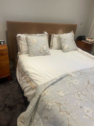 Wooden frame slated king size bed
