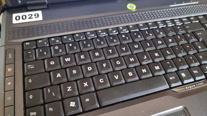 Laptop Acer 7730z, working good.