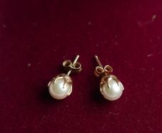 Vintage 14K Yellow Gold Pearl Stud Earrings 1,6g