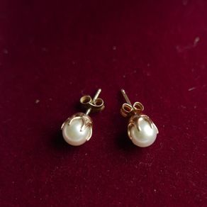Vintage 14K Yellow Gold Pearl Stud Earrings 1,6g