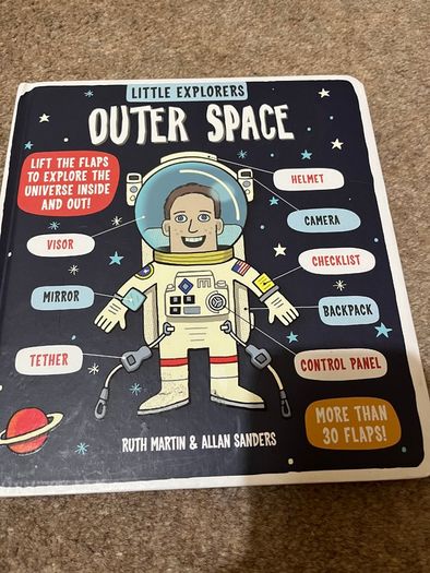 Little Explorers Outer Space with more than 30 flaps