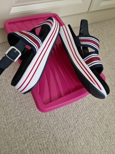 Summer sandals