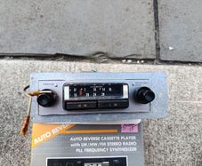 Clarion MW/LW Car Radio model re-702