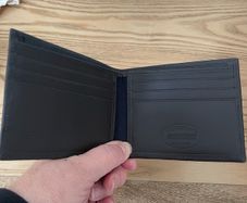 Tommy Hilfiger wallet Authentic