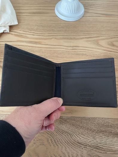 Tommy Hilfiger wallet Authentic