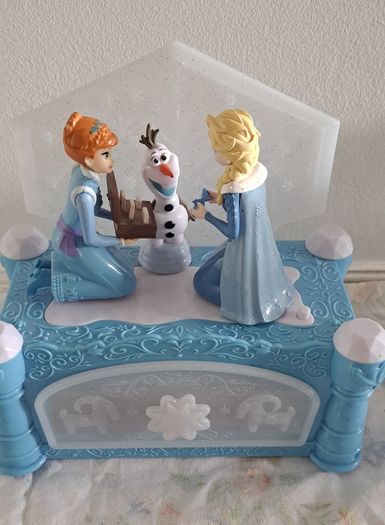 Disney musical jewellery box