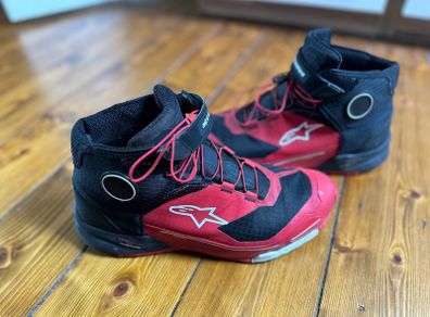 motorcycle shoes Alpinestars