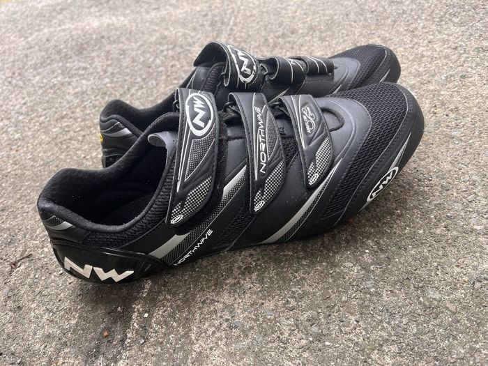 mens cycling shoes