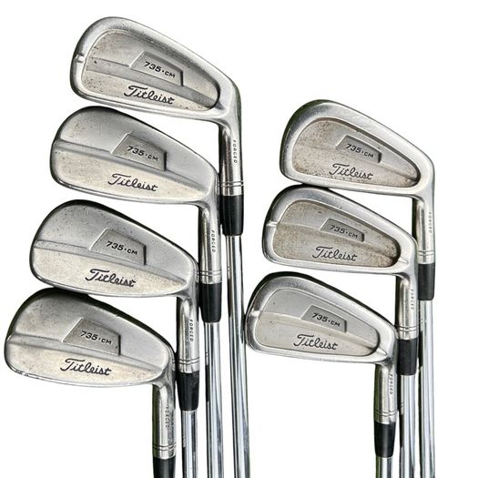 Titleist 735.CM Irons / 4-Pw / Dynamic Gold S300 Stiff